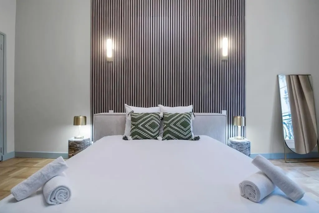 2b.appart 6pers#2bedrooms#victorhugo#arcdetriomphe Apartamento París